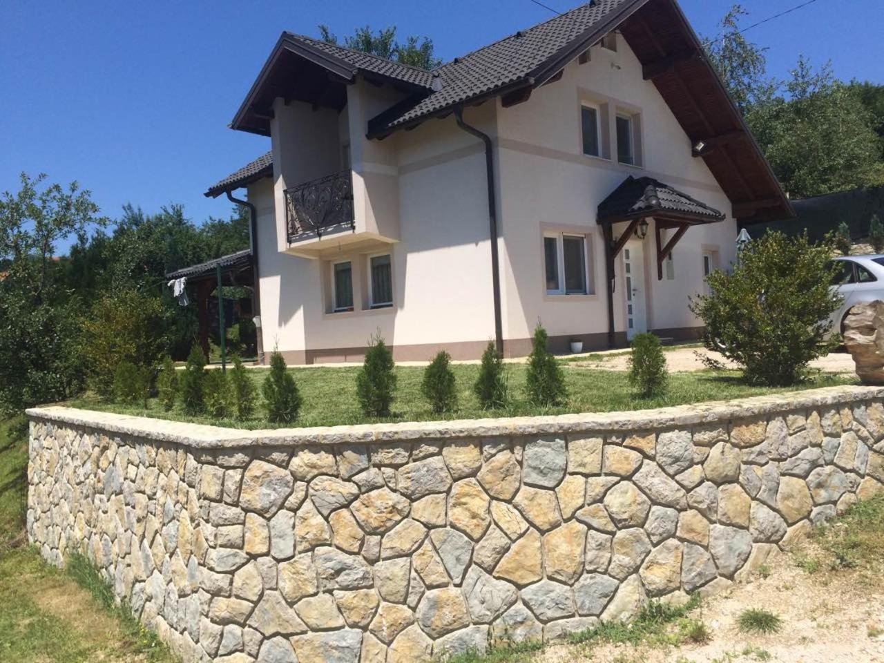 Charming Luxury Villa Сараево Екстериор снимка